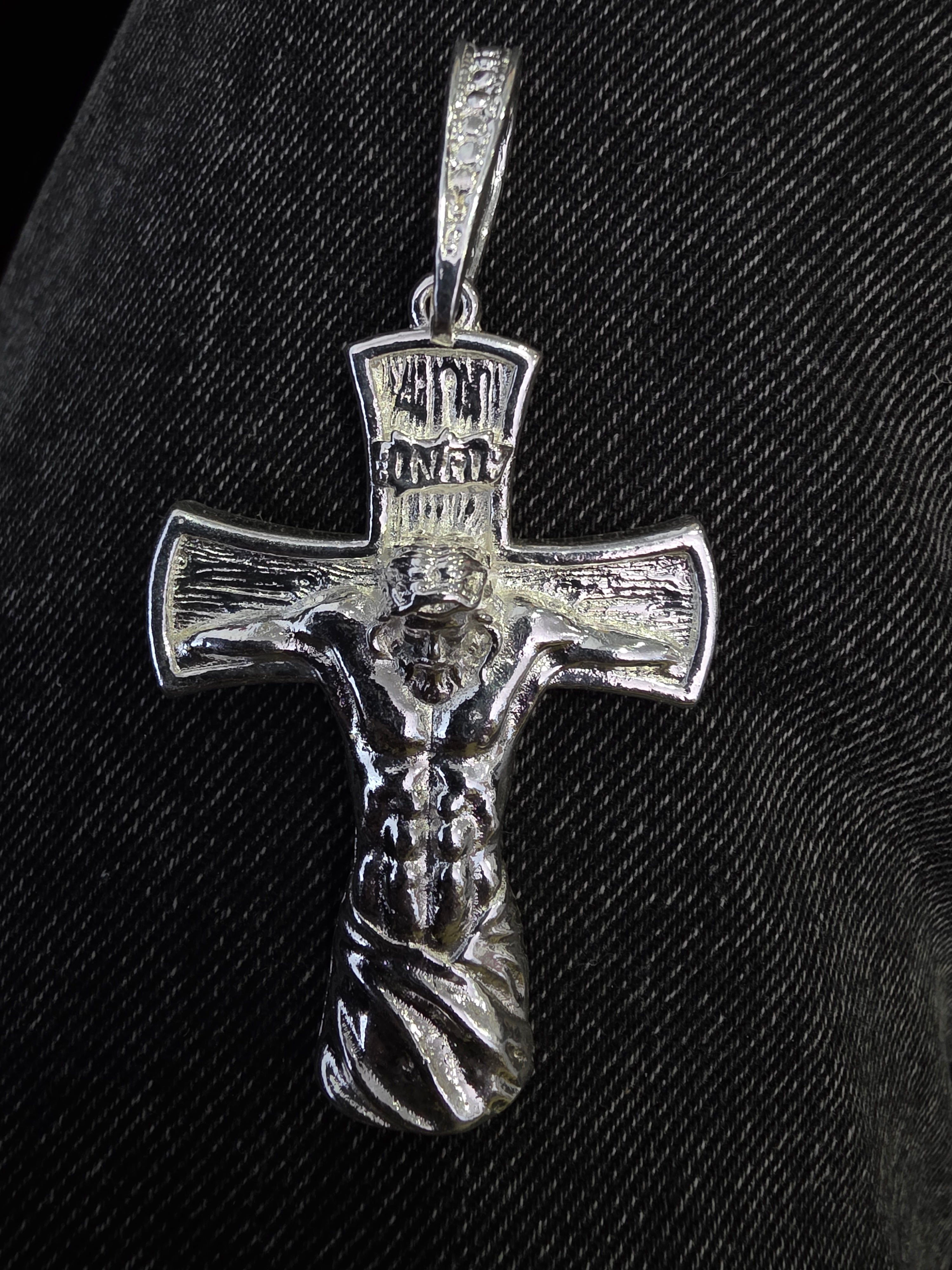 Colgante Cruz con cristo