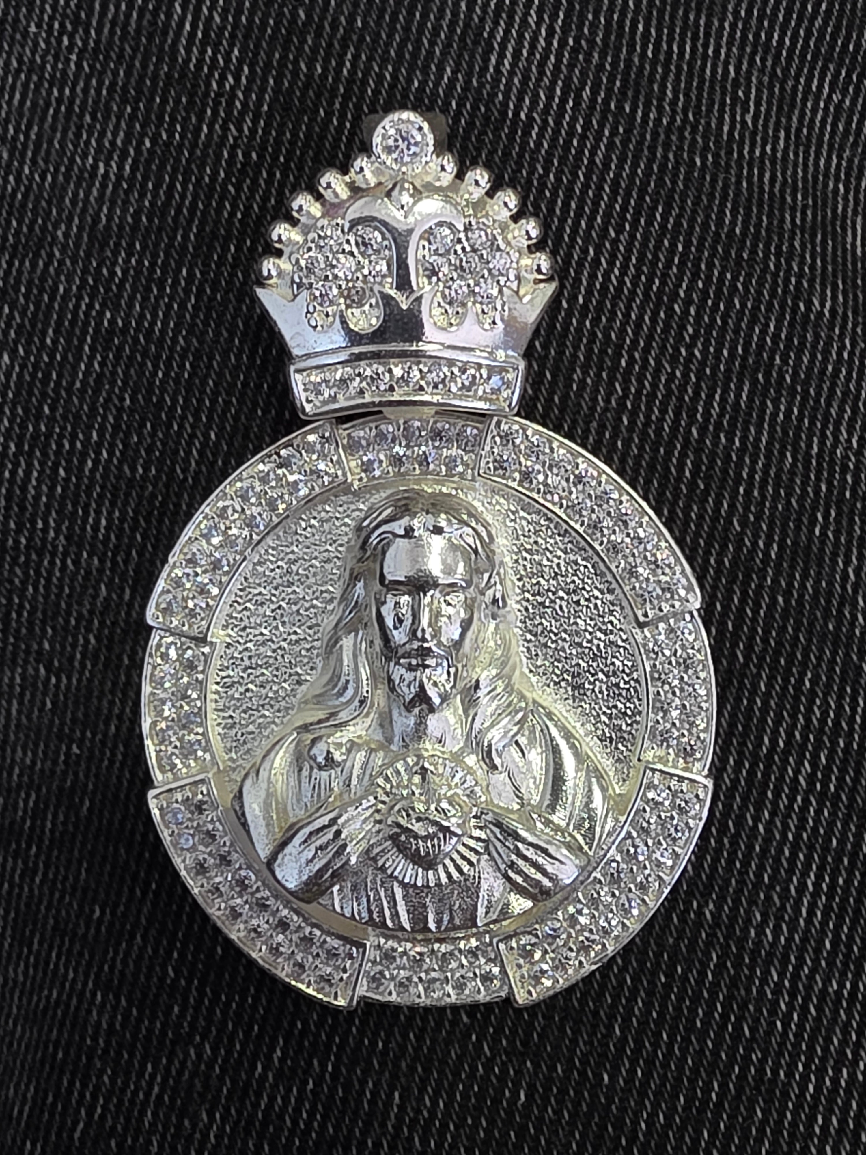 Colgante Cristo corona